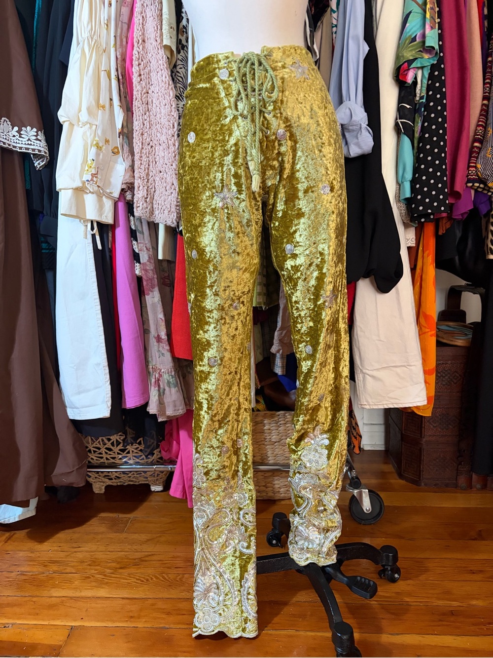 LENNI the label Rumi Velvet Pants"